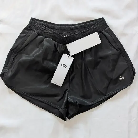 Alo Yoga Faux Leather Power Hour Shorts Size Large Black NWT - Picture 3 of 8
